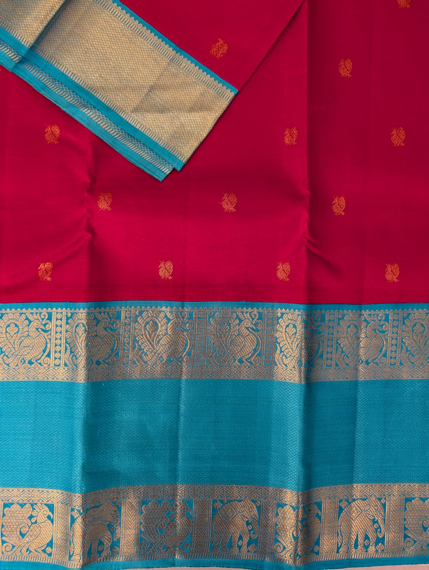 Red and Blue 2G Zari Kanjeevaram Silk Saree