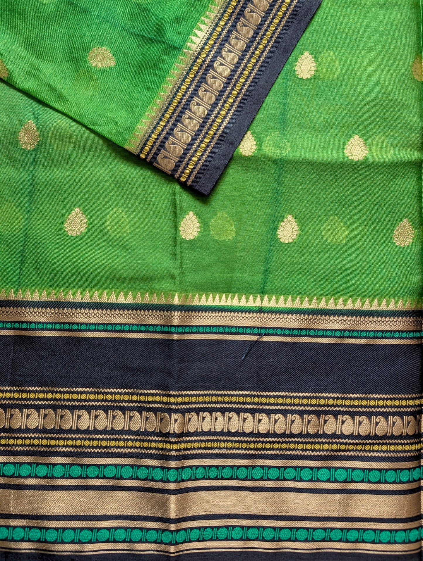 Green and Black Banarasi Warm Silk Saree