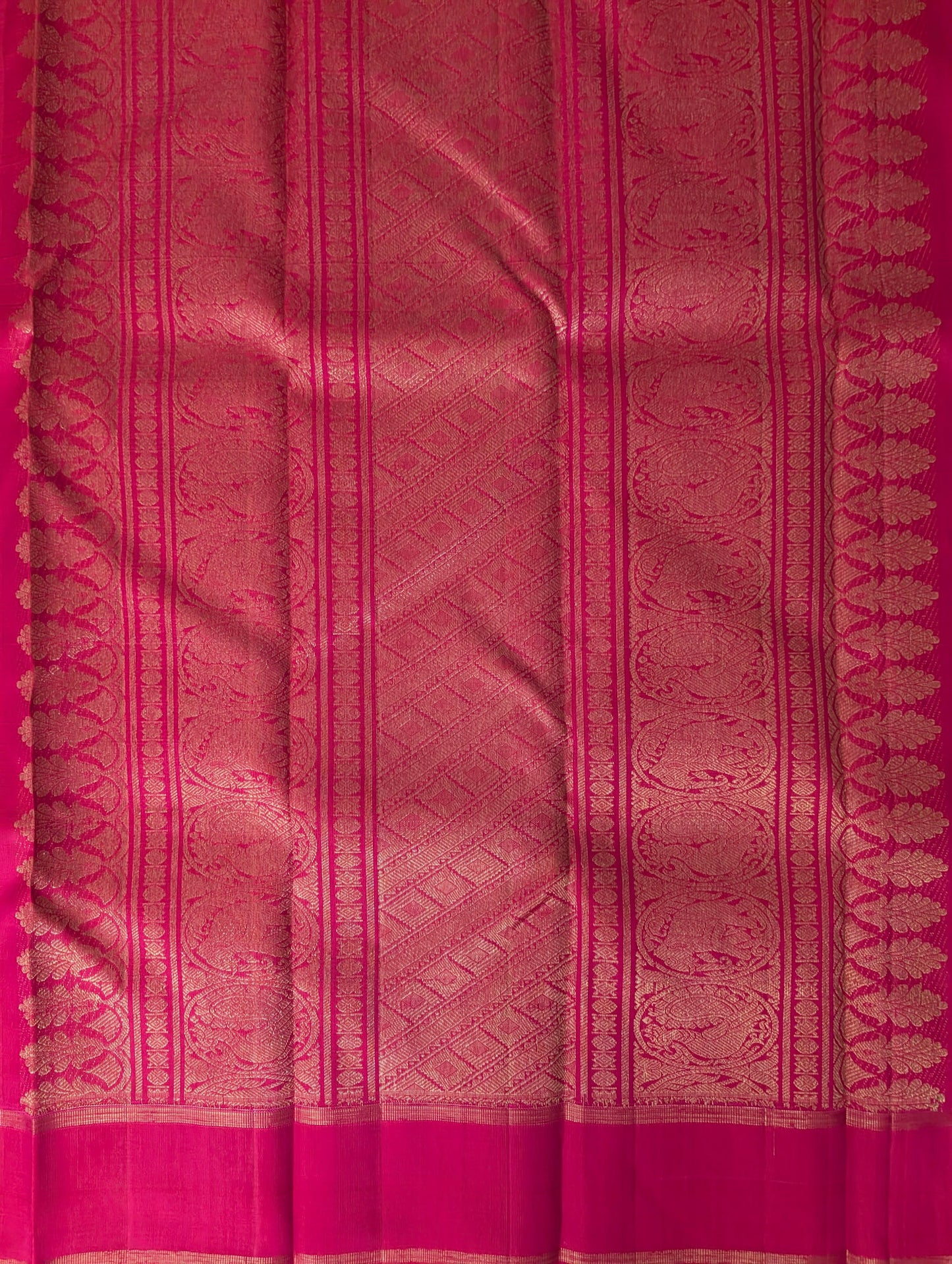 Pink Borderless 3G Zari Kanjeevaram Silk Saree