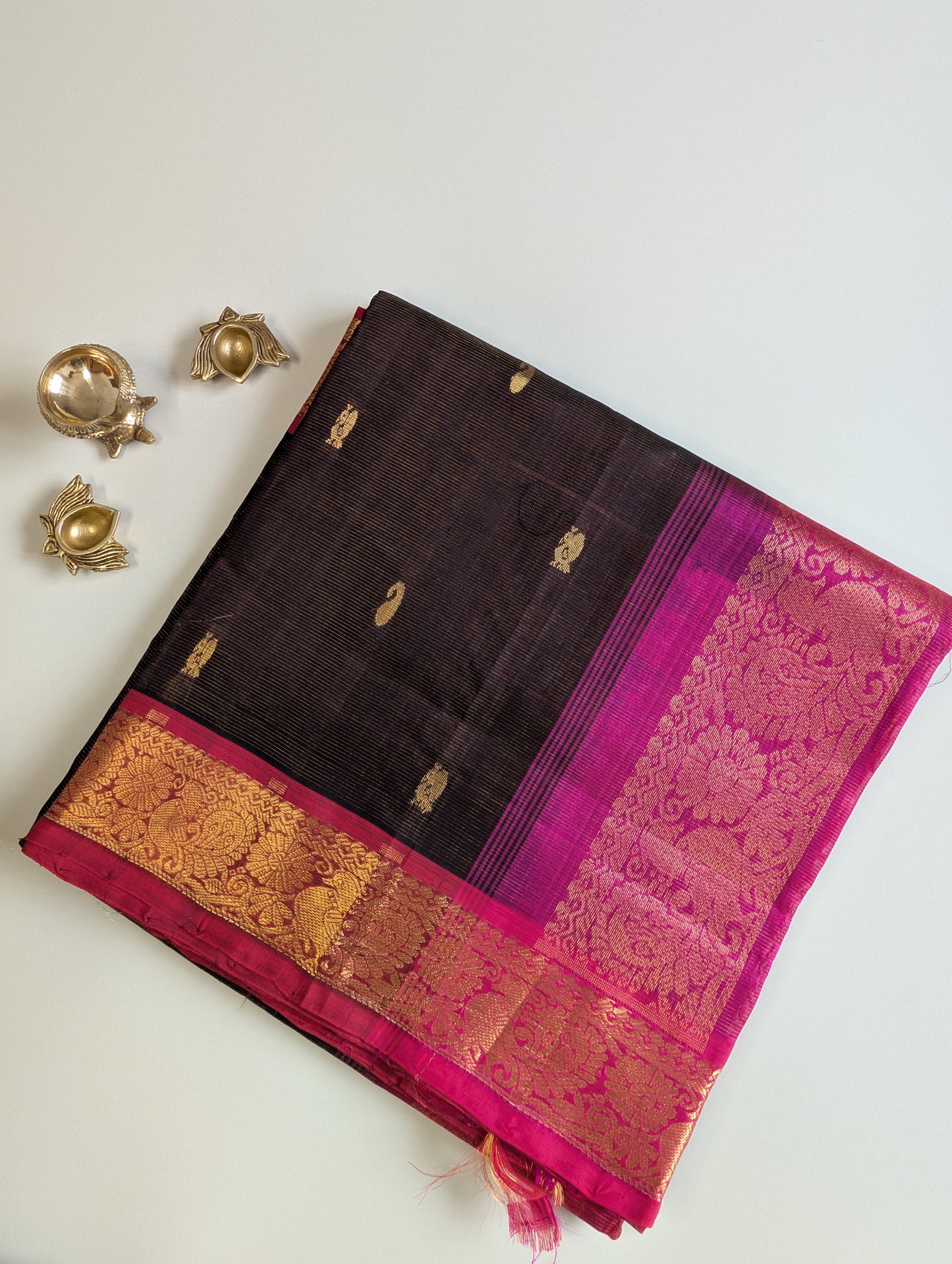 Brown with Pink Vaira Oosi Pure Kanchi Silk Cotton Saree