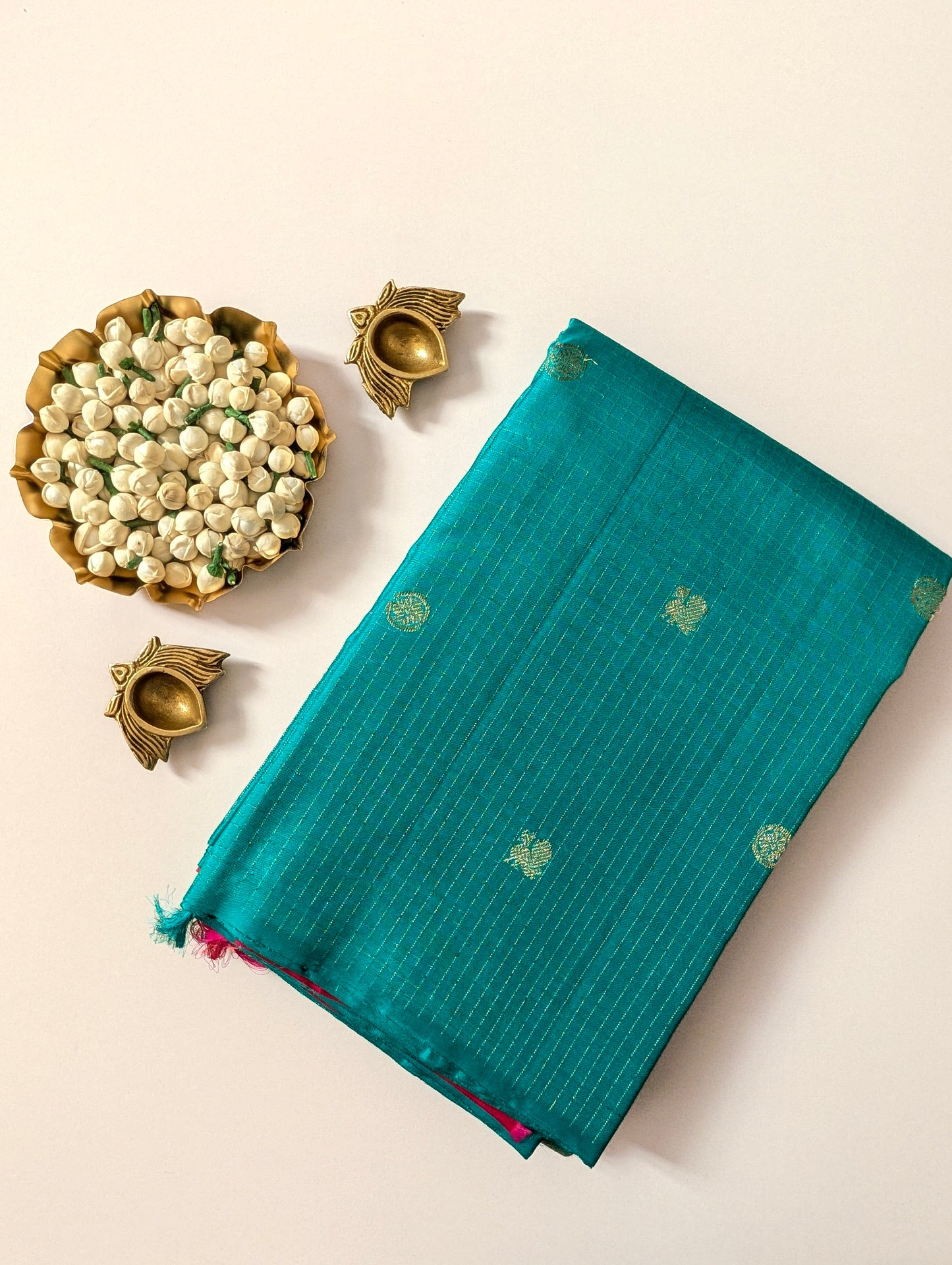 Green checks Borderless Kanjeevaram Silk Saree