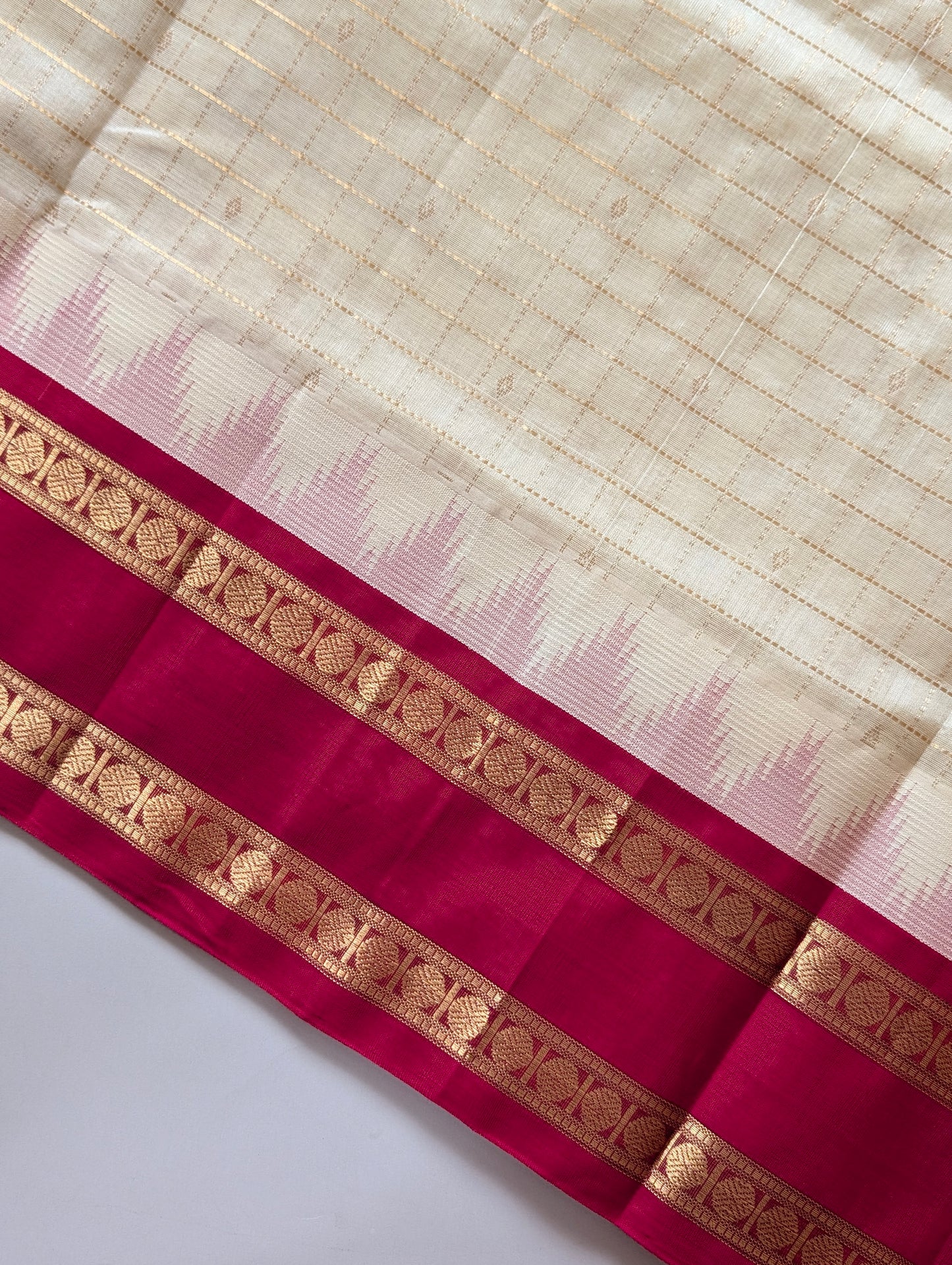 Cream with Red Rettapet border Koravi Pure Kanchi silk cotton