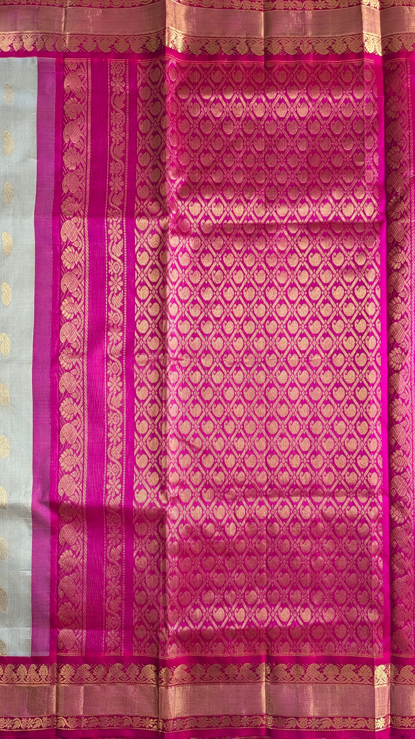 Light Pista Green with Pink Koravi Pure Kanchi silk cotton