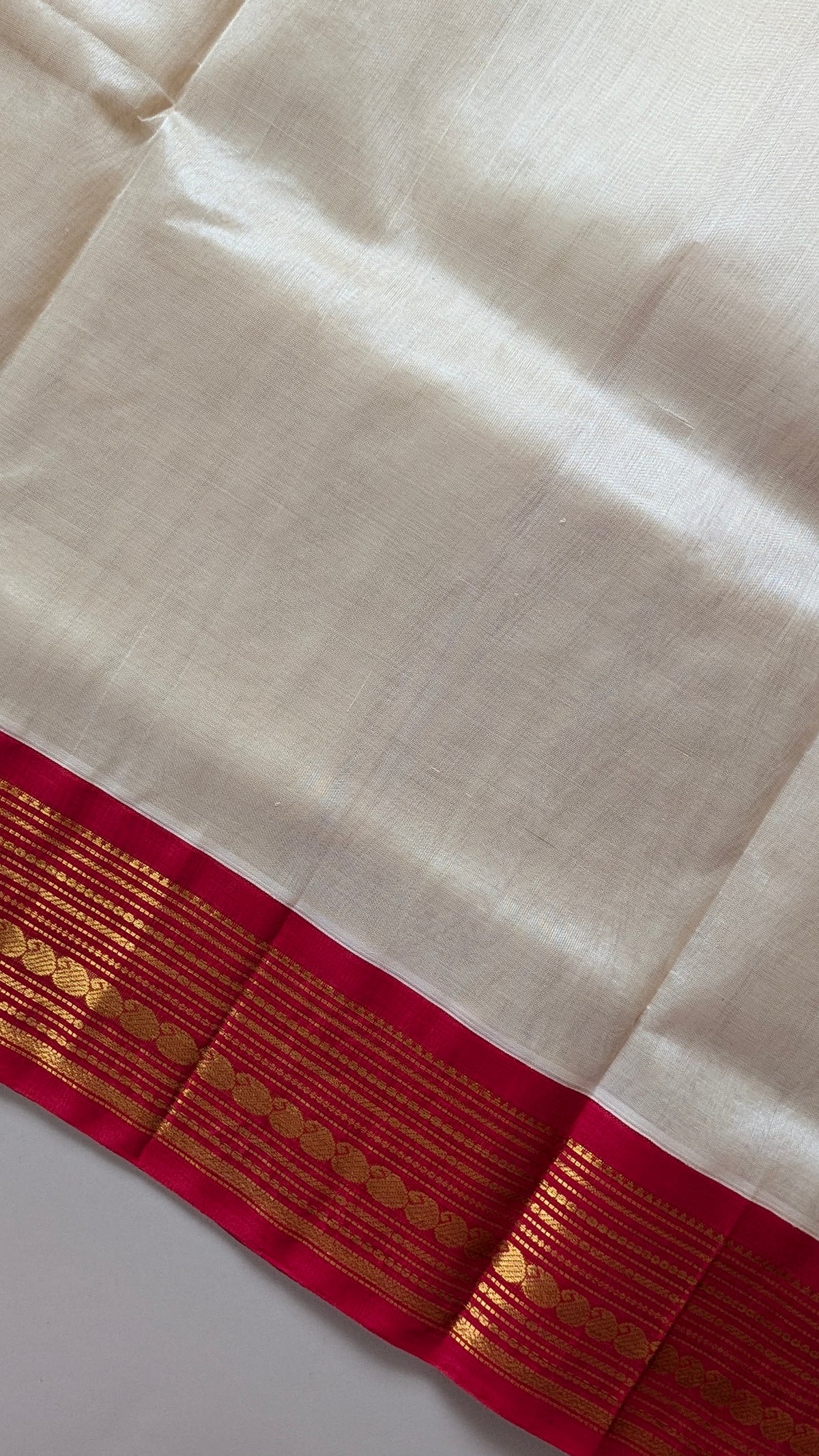 Off White with Red Koravi Pure Kanchi silk cotton